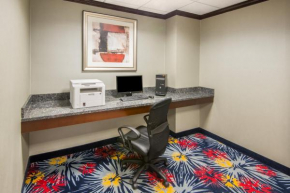 Holiday Inn Express Cleveland Airport - Brook Park by IHG